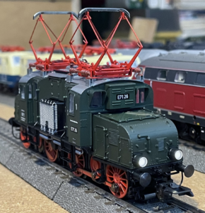 E71.1 DB Badisches "Bügeleisen"